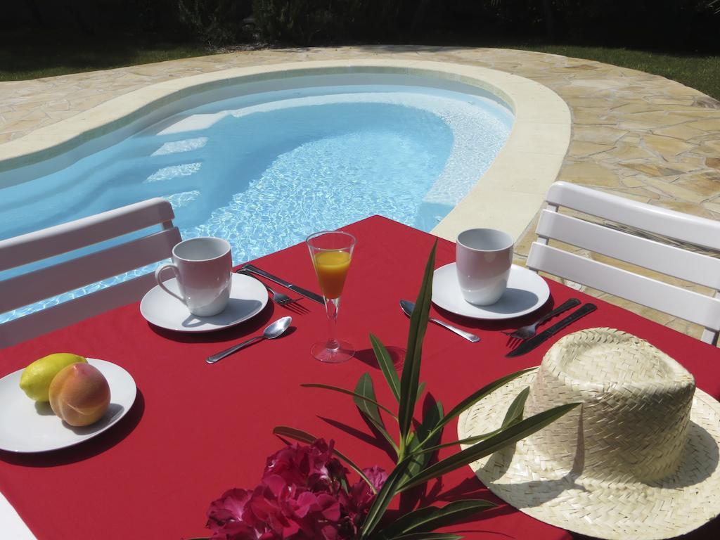 Appartement Dans Villa St Raphael Saint-Raphaël Habitación foto