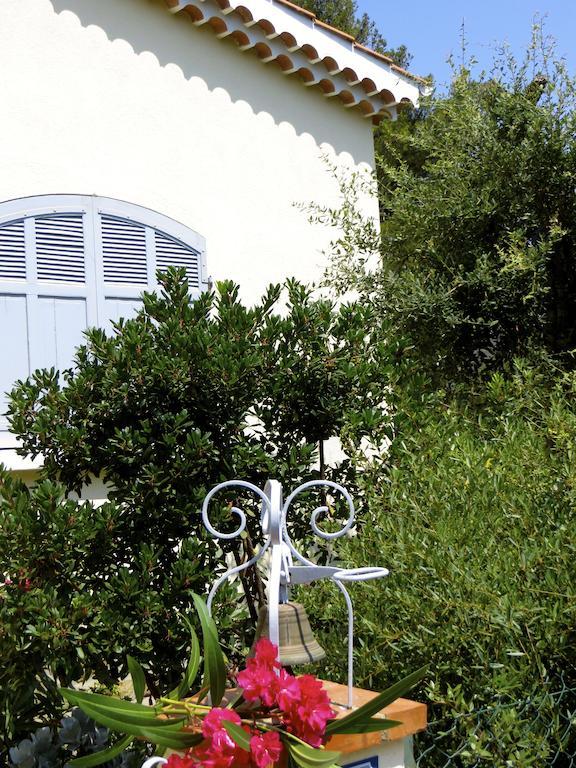 Appartement Dans Villa St Raphael Saint-Raphaël Habitación foto