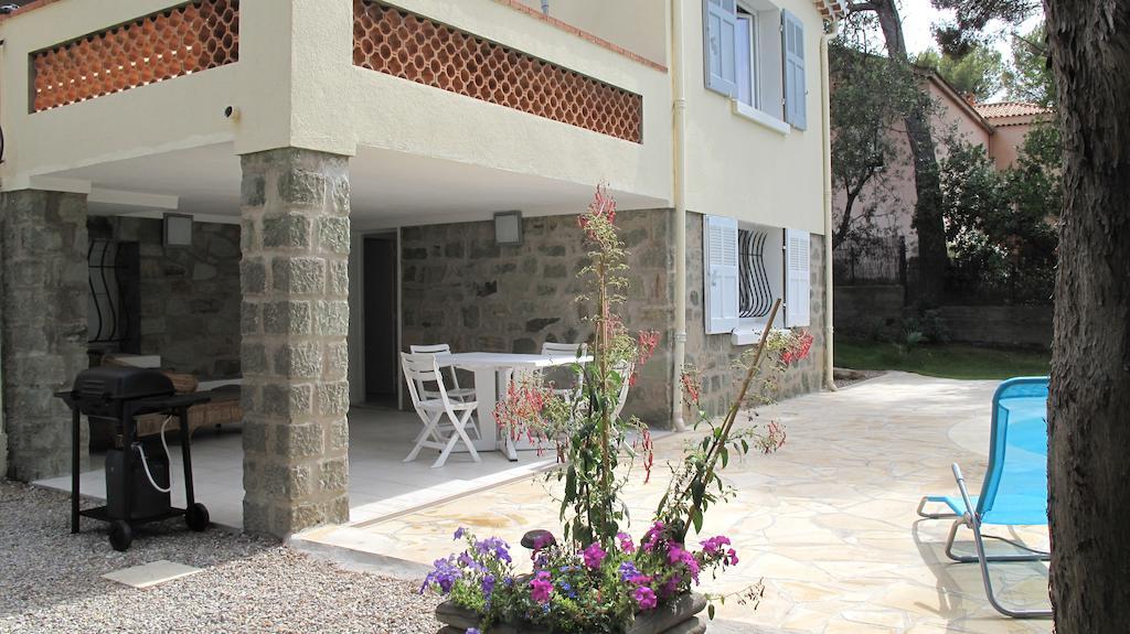 Appartement Dans Villa St Raphael Saint-Raphaël Habitación foto