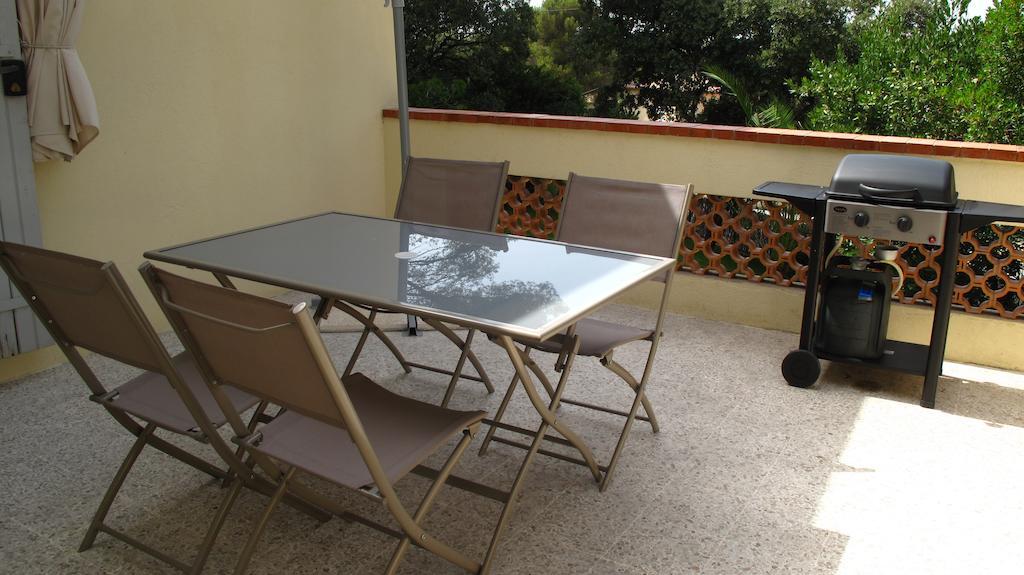 Appartement Dans Villa St Raphael Saint-Raphaël Habitación foto