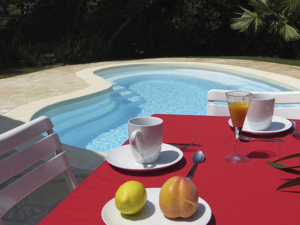 Appartement Dans Villa St Raphael Saint-Raphaël Habitación foto