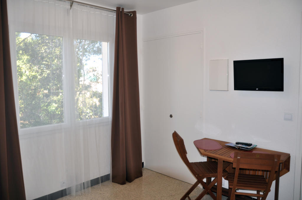 Appartement Dans Villa St Raphael Saint-Raphaël Habitación foto