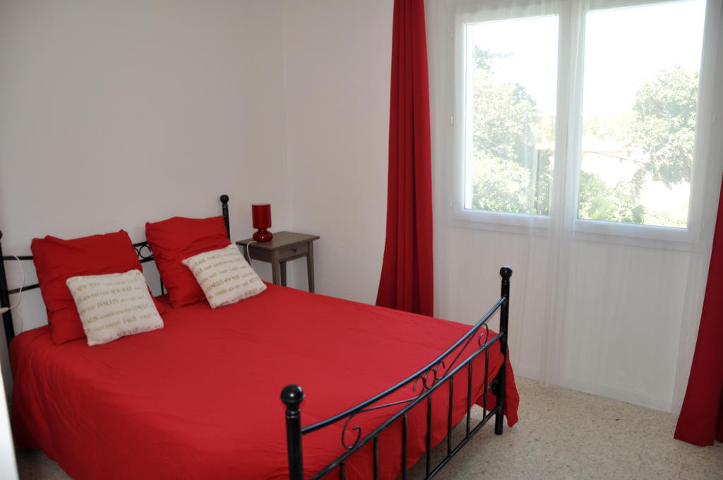 Appartement Dans Villa St Raphael Saint-Raphaël Habitación foto