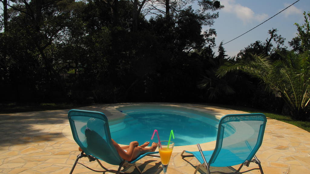 Appartement Dans Villa St Raphael Saint-Raphaël Habitación foto
